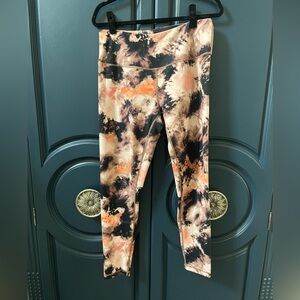 Zella Women’s Abstract Print Leggings